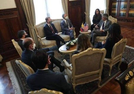 Reunion_con_Daniel_Watson_representante_de_Trade_Representative_for_the_Western_Hemisphere_y_Presidencia_del_Ecuador_e19be1eae0.jpg